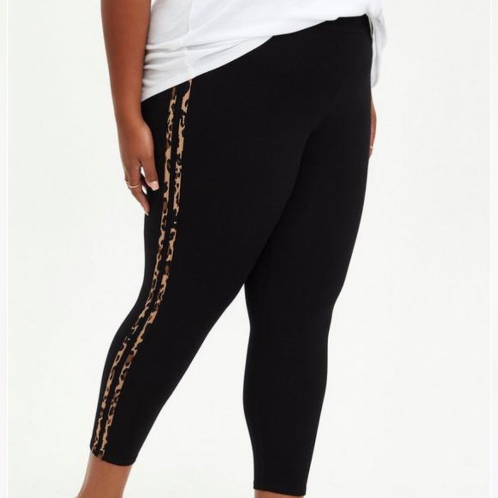 Torrid Crop Premium Side Stripe Leopard Legging